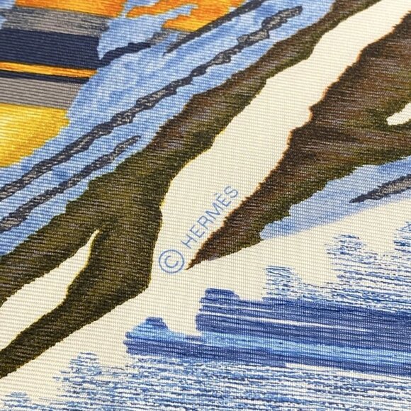 HERMES Carre 90 - Blue Multi Scarf 510-081625 - Picture 2 of 3